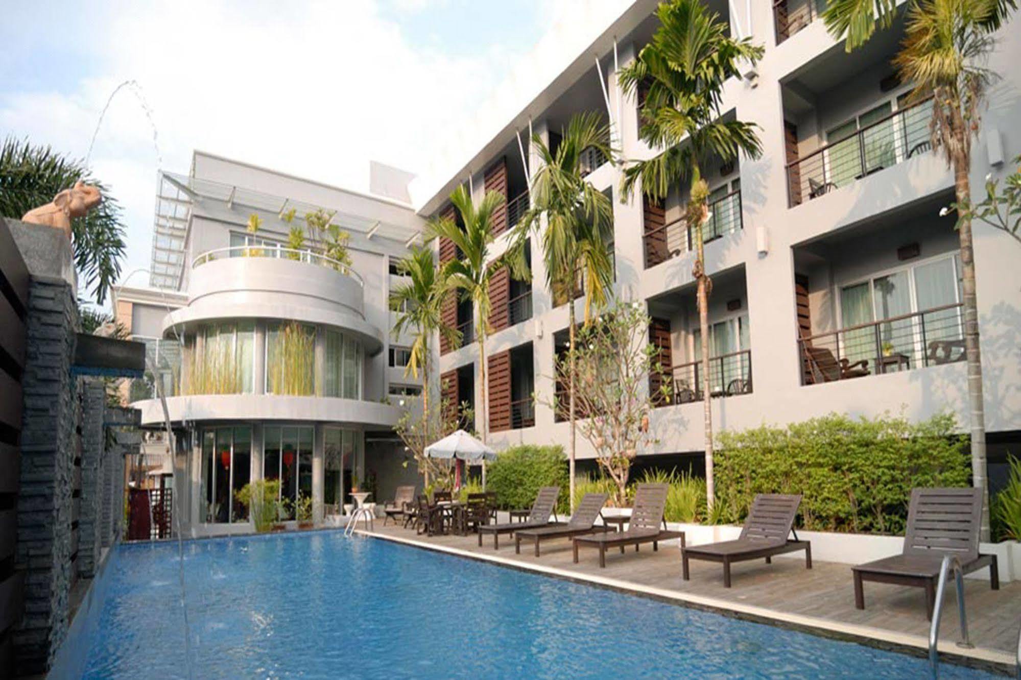 Baan Suwantawe Hotel Phuket Ngoại thất bức ảnh